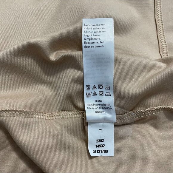 SPANX Size 3X  Tank Top Beige Slimming Flattering Smoothing - Picture 8 of 8